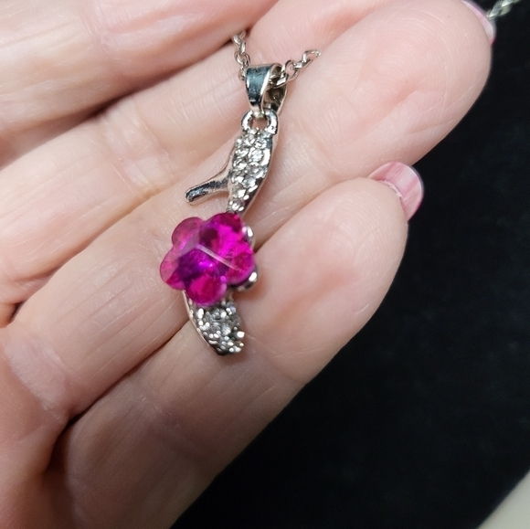 NWOT Necklace with pink stone on high heel - Picture 8 of 11